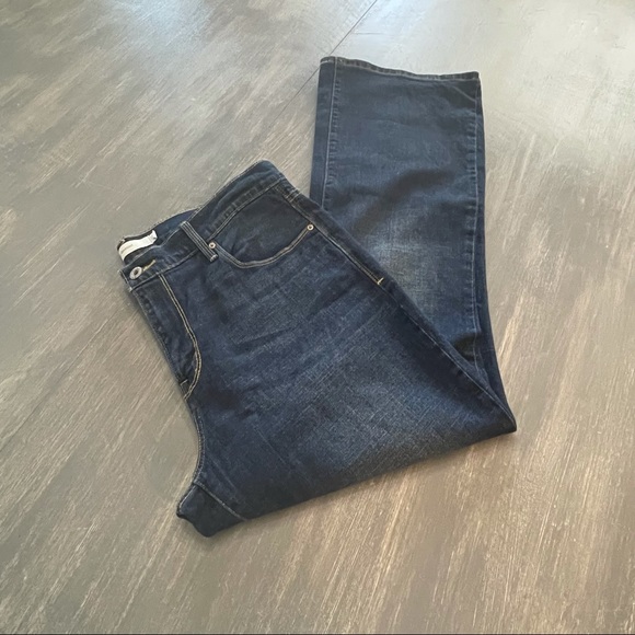 Levi's 515 Boot Cut Jeans 7 - Picture 4 of 6